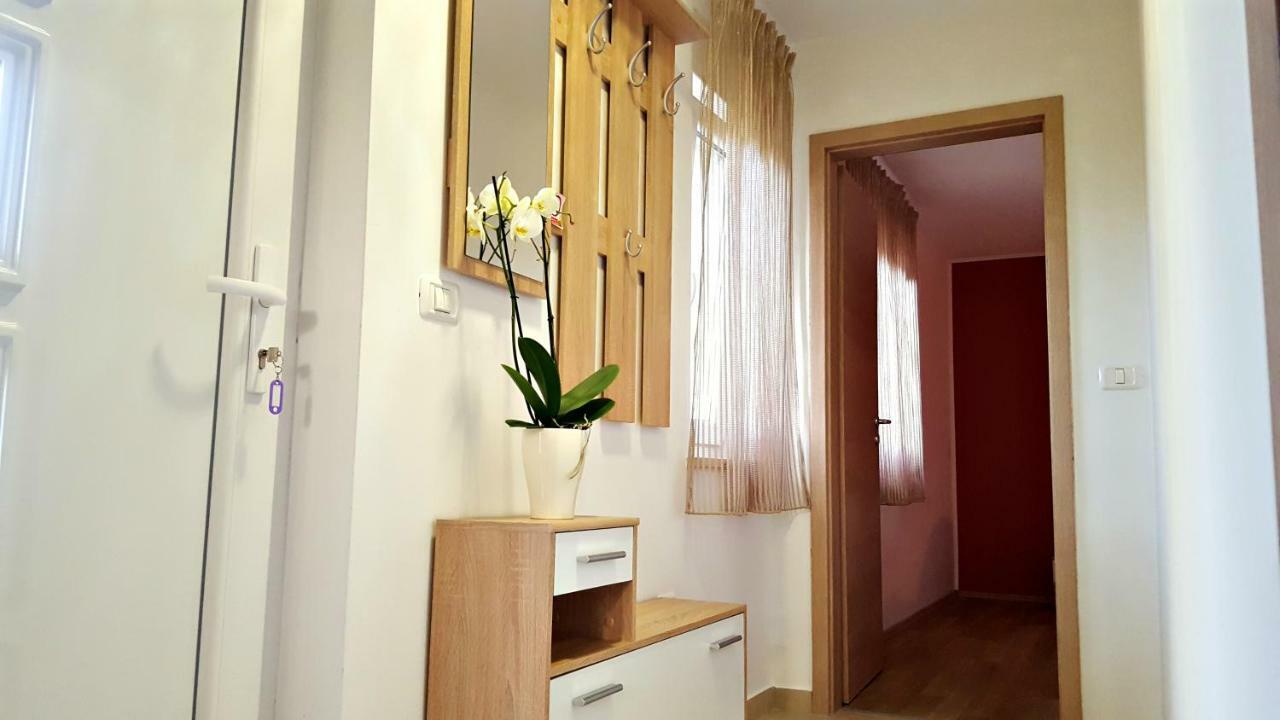 Apartment Tara Pula Ngoại thất bức ảnh