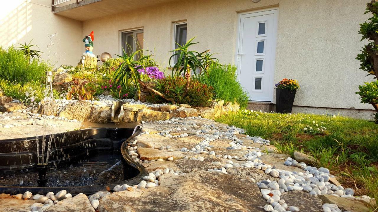 Apartment Tara Pula Ngoại thất bức ảnh