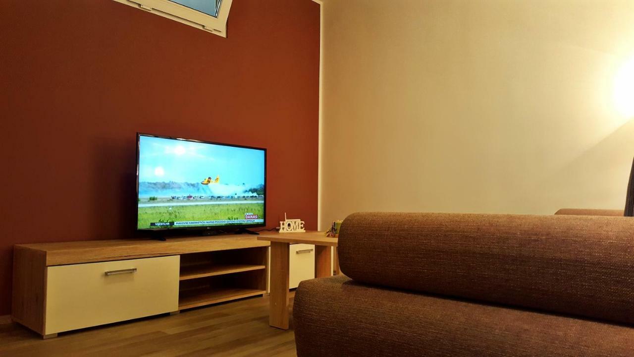 Apartment Tara Pula Ngoại thất bức ảnh