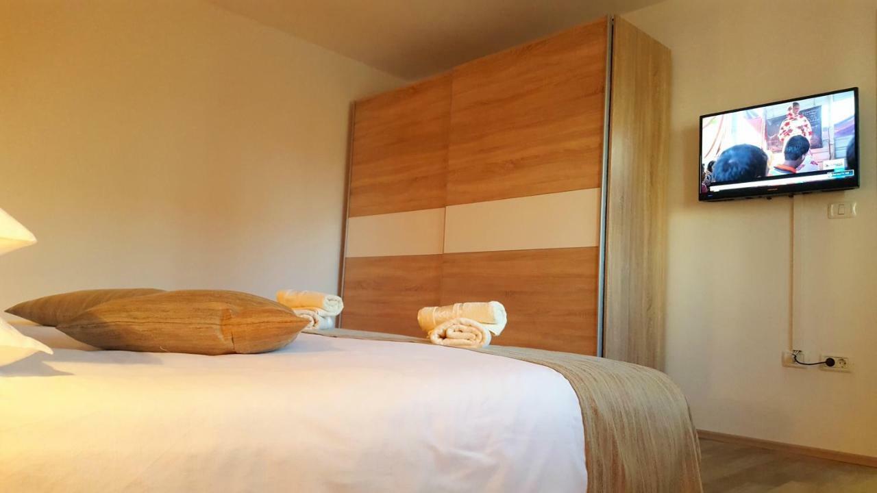 Apartment Tara Pula Ngoại thất bức ảnh