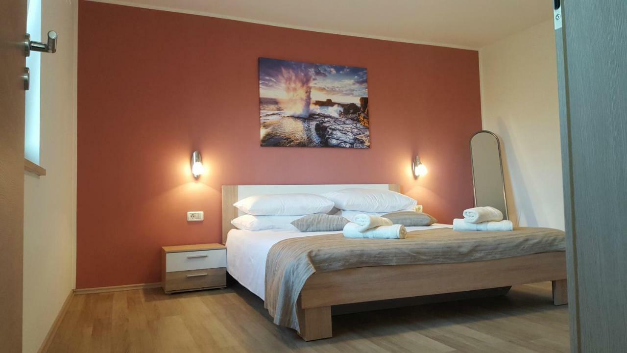 Apartment Tara Pula Ngoại thất bức ảnh